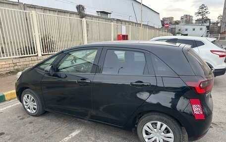 Honda Fit, 2020 год, 1 370 000 рублей, 2 фотография