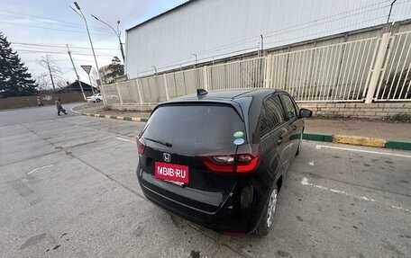 Honda Fit, 2020 год, 1 370 000 рублей, 3 фотография