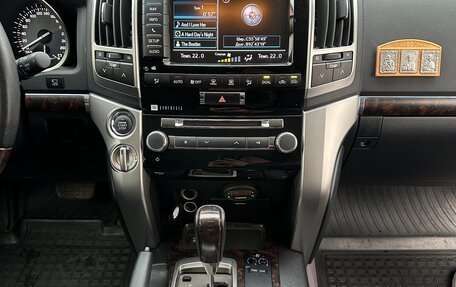 Toyota Land Cruiser 200, 2013 год, 5 300 000 рублей, 13 фотография