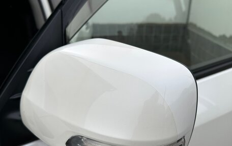 Toyota Land Cruiser 200, 2013 год, 5 300 000 рублей, 24 фотография