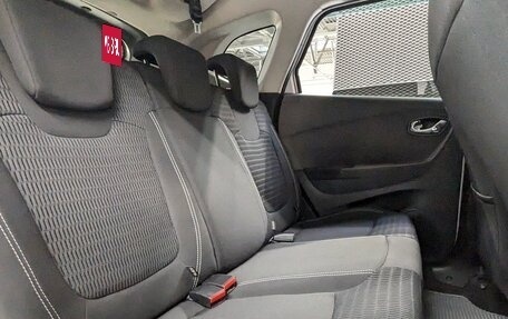 Renault Kaptur I рестайлинг, 2017 год, 1 400 000 рублей, 29 фотография