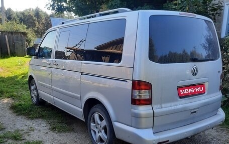 Volkswagen Multivan T5, 2005 год, 1 050 000 рублей, 1 фотография