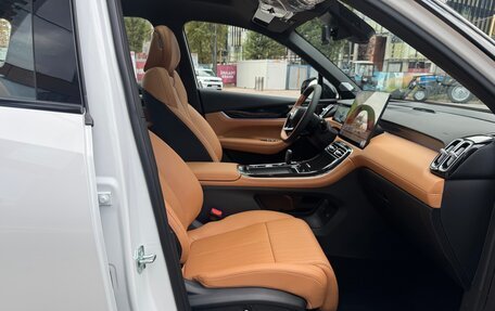 Geely Atlas, 2025 год, 2 745 000 рублей, 24 фотография