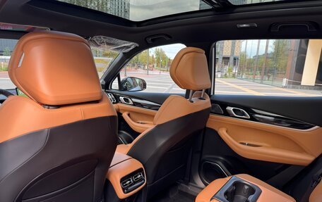 Geely Atlas, 2025 год, 2 745 000 рублей, 36 фотография