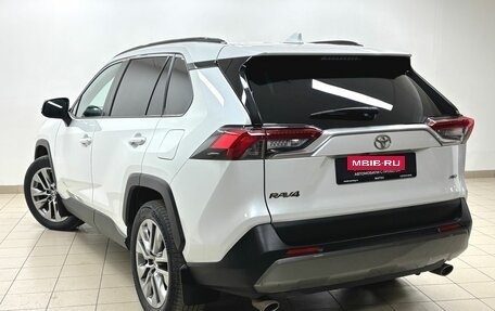 Toyota RAV4, 2020 год, 3 456 000 рублей, 6 фотография