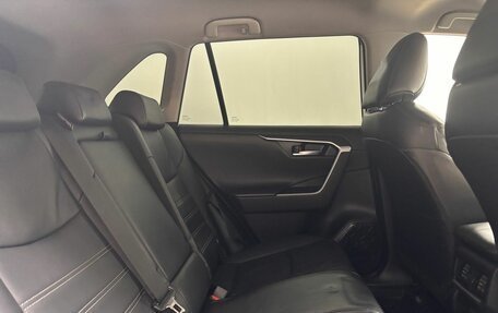 Toyota RAV4, 2020 год, 3 456 000 рублей, 13 фотография