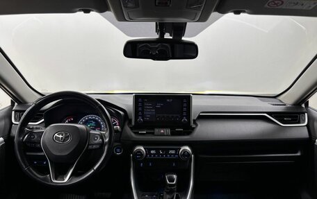Toyota RAV4, 2020 год, 3 456 000 рублей, 17 фотография