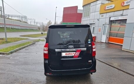 Toyota Noah III, 2010 год, 1 500 000 рублей, 5 фотография