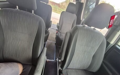 Toyota Noah III, 2010 год, 1 500 000 рублей, 16 фотография