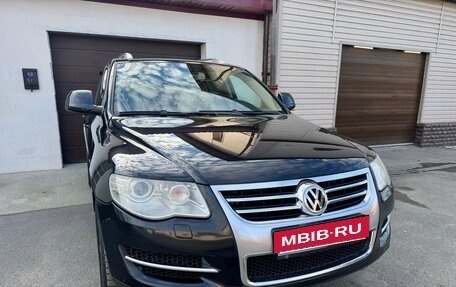 Volkswagen Touareg III, 2008 год, 1 030 000 рублей, 10 фотография