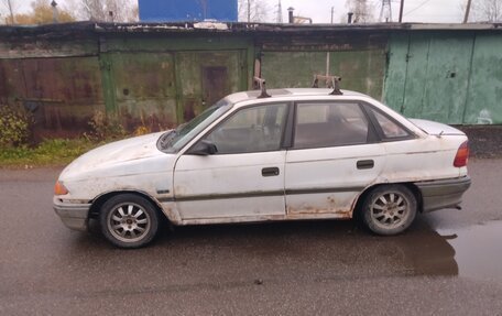 Opel Astra F, 1993 год, 69 000 рублей, 7 фотография
