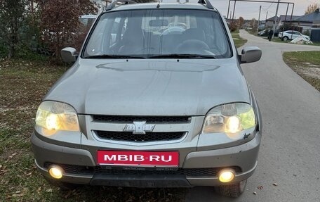 Chevrolet Niva I рестайлинг, 2010 год, 380 000 рублей, 1 фотография