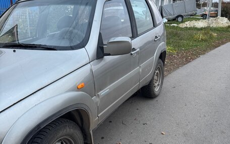 Chevrolet Niva I рестайлинг, 2010 год, 380 000 рублей, 3 фотография