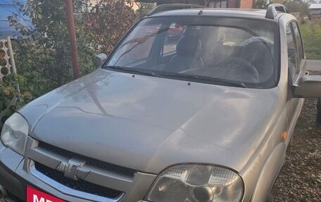 Chevrolet Niva I рестайлинг, 2010 год, 380 000 рублей, 2 фотография