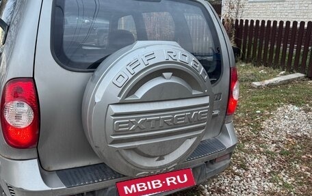 Chevrolet Niva I рестайлинг, 2010 год, 380 000 рублей, 5 фотография