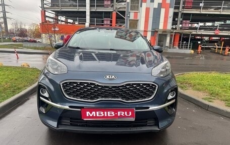 KIA Sportage IV рестайлинг, 2020 год, 2 700 000 рублей, 1 фотография
