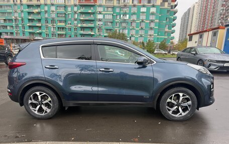 KIA Sportage IV рестайлинг, 2020 год, 2 700 000 рублей, 3 фотография