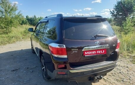 Toyota Highlander III, 2012 год, 2 200 000 рублей, 8 фотография