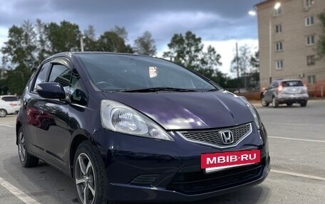 Honda Fit III, 2008 год, 450 000 рублей, 4 фотография