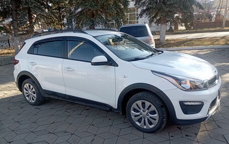 KIA Rio IV, 2019 год, 1 415 000 рублей, 2 фотография