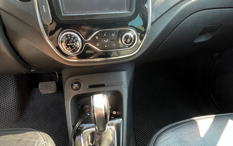 Renault Kaptur I рестайлинг, 2017 год, 1 070 000 рублей, 13 фотография