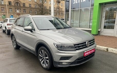 Volkswagen Tiguan II, 2019 год, 2 599 000 рублей, 1 фотография