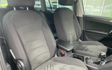 Volkswagen Tiguan II, 2019 год, 2 599 000 рублей, 10 фотография