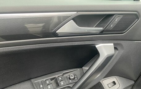 Volkswagen Tiguan II, 2019 год, 2 599 000 рублей, 32 фотография