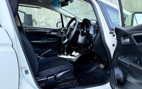 Honda Fit III, 2014 год, 820 000 рублей, 7 фотография