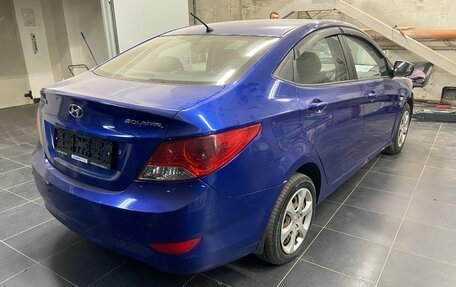 Hyundai Solaris II рестайлинг, 2011 год, 630 000 рублей, 3 фотография