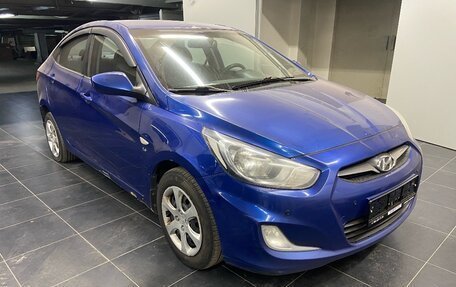 Hyundai Solaris II рестайлинг, 2011 год, 630 000 рублей, 4 фотография