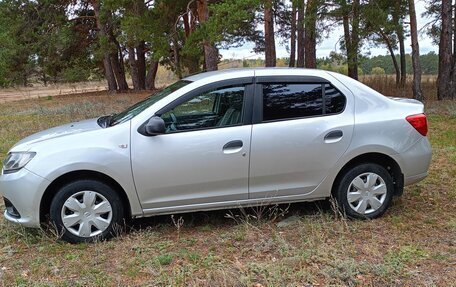 Renault Logan II, 2014 год, 550 000 рублей, 2 фотография