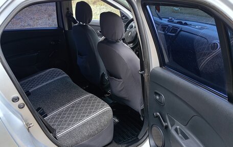 Renault Logan II, 2014 год, 550 000 рублей, 11 фотография