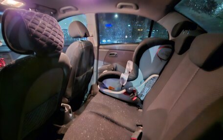 KIA Rio II, 2011 год, 715 000 рублей, 6 фотография