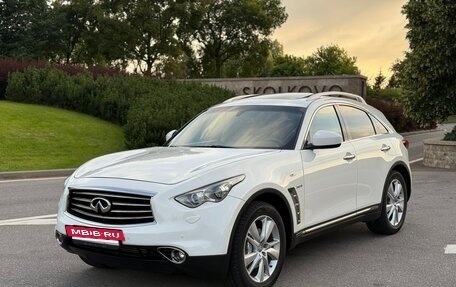Infiniti QX70, 2014 год, 1 350 000 рублей, 2 фотография