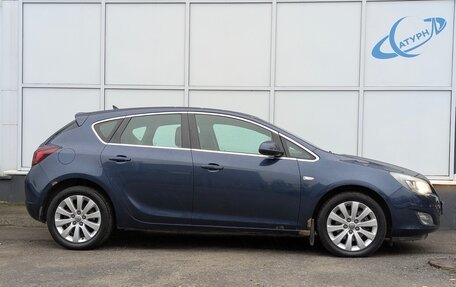 Opel Astra J, 2011 год, 770 000 рублей, 4 фотография