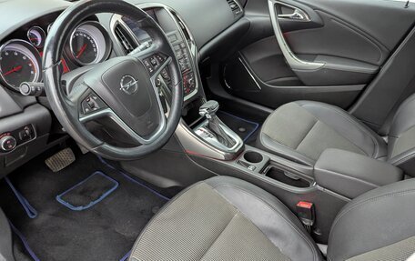 Opel Astra J, 2011 год, 770 000 рублей, 10 фотография