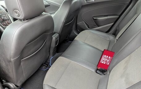 Opel Astra J, 2011 год, 770 000 рублей, 20 фотография