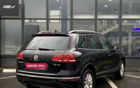 Volkswagen Touareg III, 2015 год, 3 195 000 рублей, 6 фотография