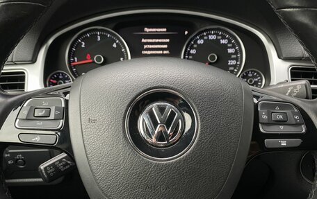 Volkswagen Touareg III, 2015 год, 3 195 000 рублей, 18 фотография