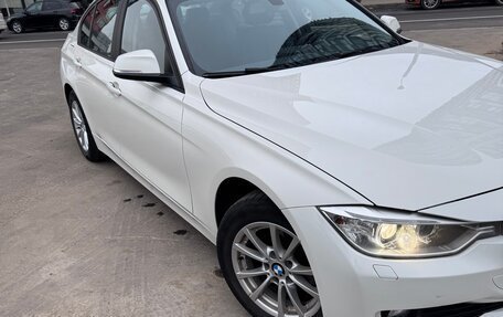 BMW 3 серия, 2014 год, 1 600 000 рублей, 13 фотография