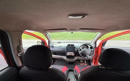 Toyota Passo III, 2004 год, 390 000 рублей, 8 фотография