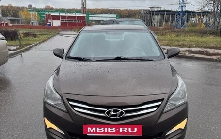 Hyundai Solaris II рестайлинг, 2014 год, 900 000 рублей, 2 фотография