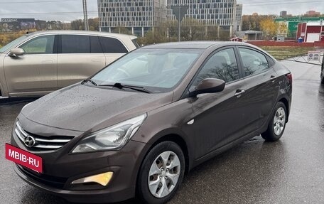 Hyundai Solaris II рестайлинг, 2014 год, 900 000 рублей, 4 фотография