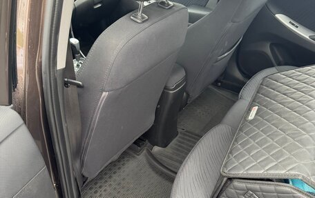 Hyundai Solaris II рестайлинг, 2014 год, 900 000 рублей, 10 фотография