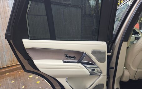 Land Rover Range Rover IV рестайлинг, 2022 год, 18 500 000 рублей, 10 фотография