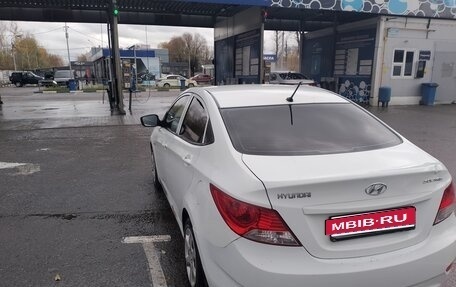 Hyundai Solaris II рестайлинг, 2013 год, 600 000 рублей, 1 фотография