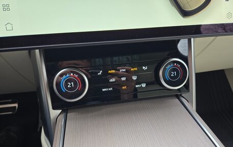 Land Rover Range Rover IV рестайлинг, 2022 год, 18 500 000 рублей, 33 фотография