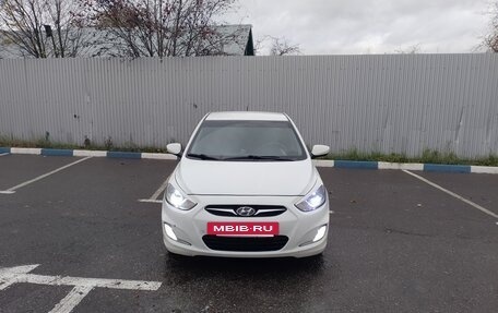 Hyundai Solaris II рестайлинг, 2013 год, 600 000 рублей, 9 фотография