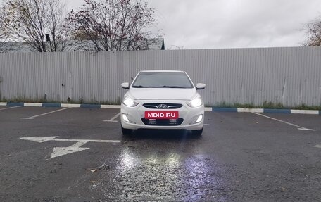 Hyundai Solaris II рестайлинг, 2013 год, 600 000 рублей, 4 фотография